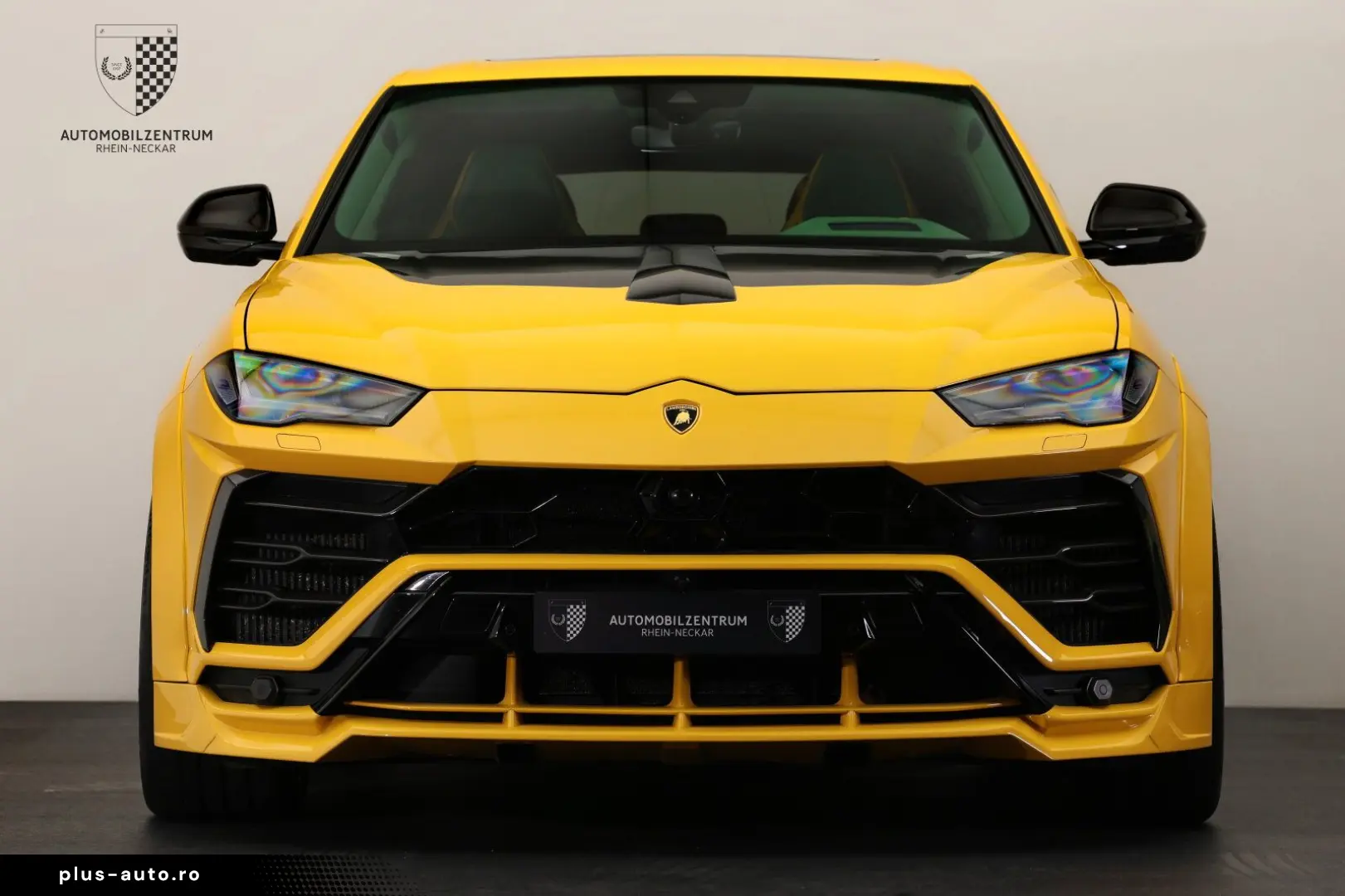 LAMBORGHINI Urus NOVITEC Esteso FullCarbon 23 NL4 FullPPF