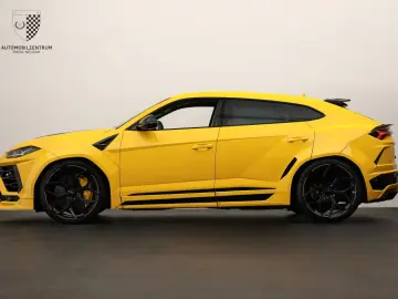 LAMBORGHINI Urus NOVITEC Esteso FullCarbon 23 NL4 FullPPF