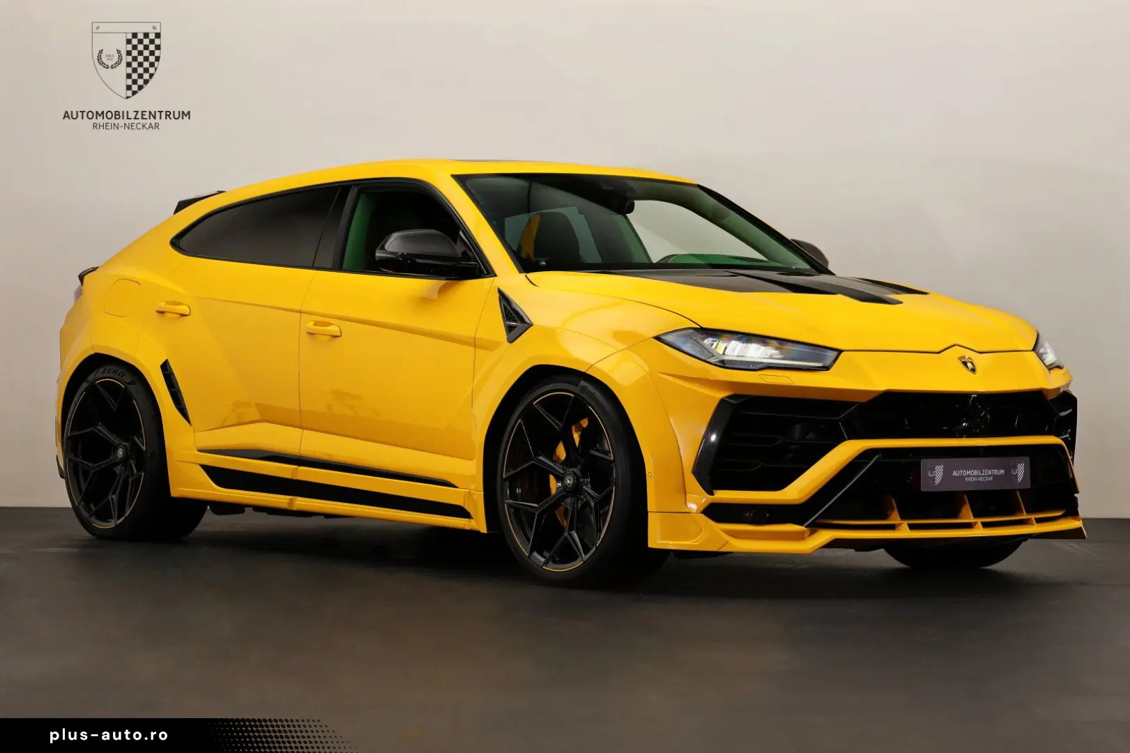 LAMBORGHINI Urus NOVITEC Esteso FullCarbon 23 NL4 FullPPF