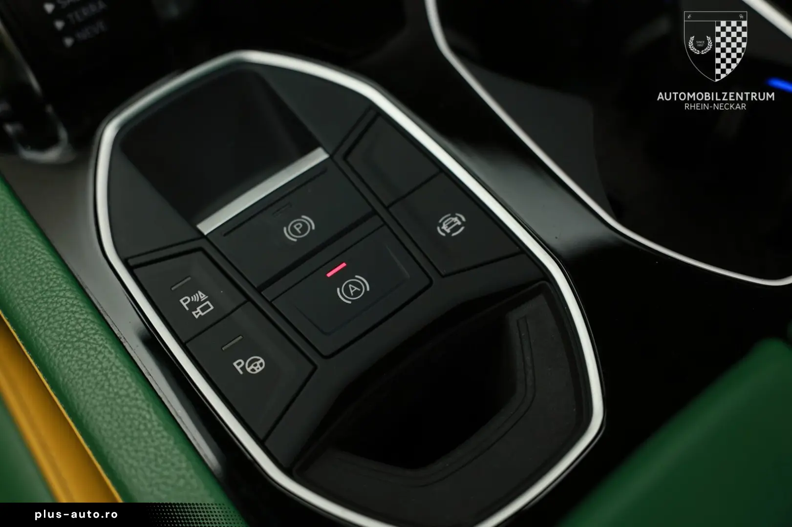 LAMBORGHINI Urus NOVITEC Esteso FullCarbon 23 NL4 FullPPF