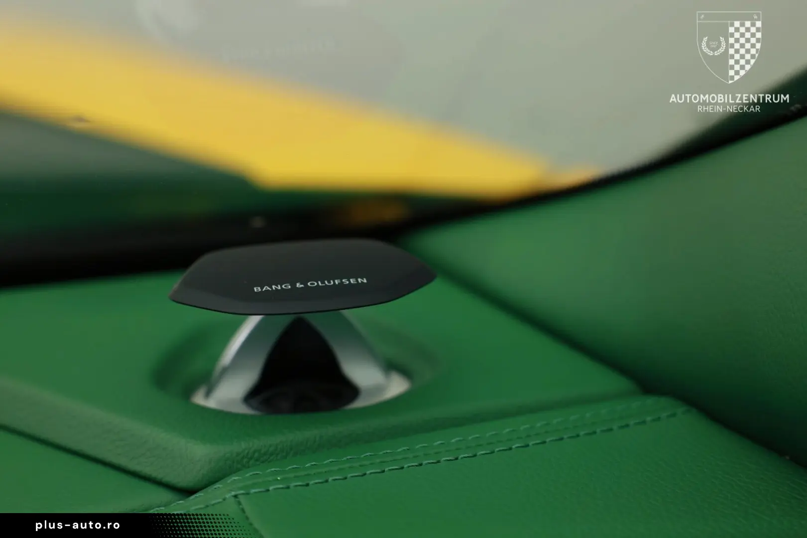 LAMBORGHINI Urus NOVITEC Esteso FullCarbon 23 NL4 FullPPF