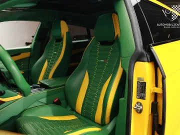 LAMBORGHINI Urus NOVITEC Esteso FullCarbon 23 NL4 FullPPF