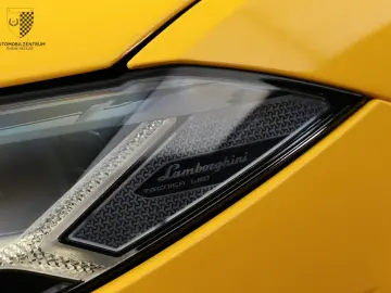 LAMBORGHINI Urus NOVITEC Esteso FullCarbon 23 NL4 FullPPF