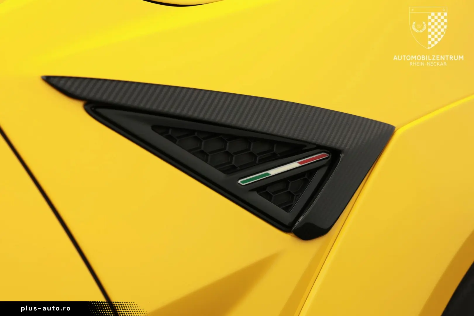 LAMBORGHINI Urus NOVITEC Esteso FullCarbon 23 NL4 FullPPF