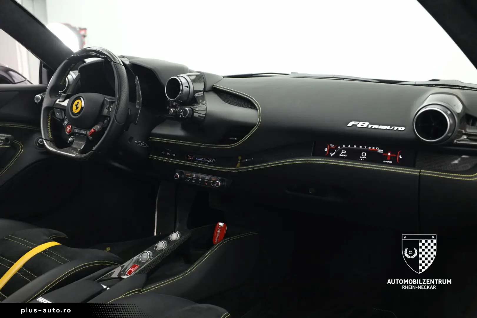 FERRARI F8 Tributo FullCarbon RacingSeat Passenger Lift