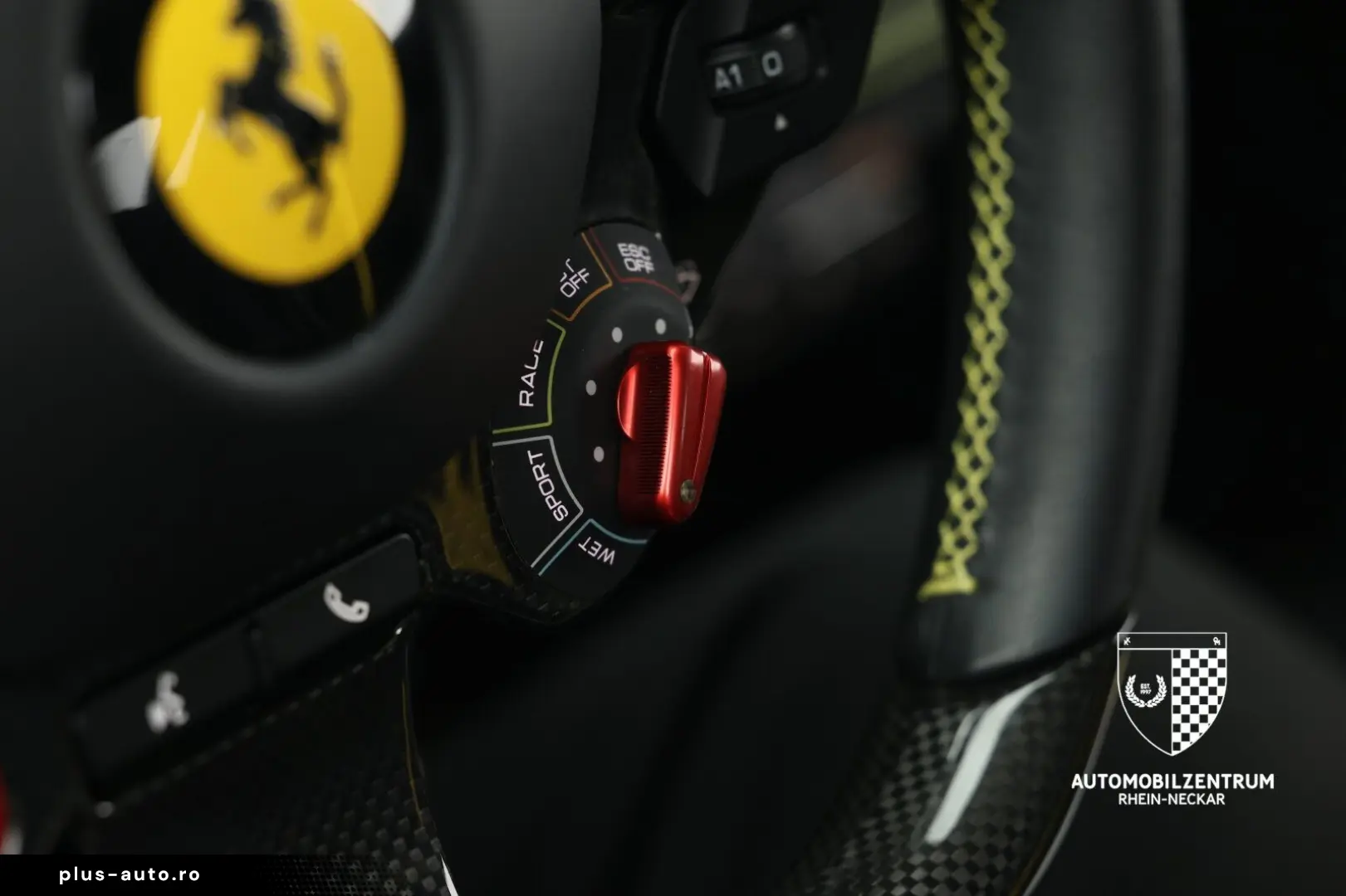 FERRARI F8 Tributo FullCarbon RacingSeat Passenger Lift