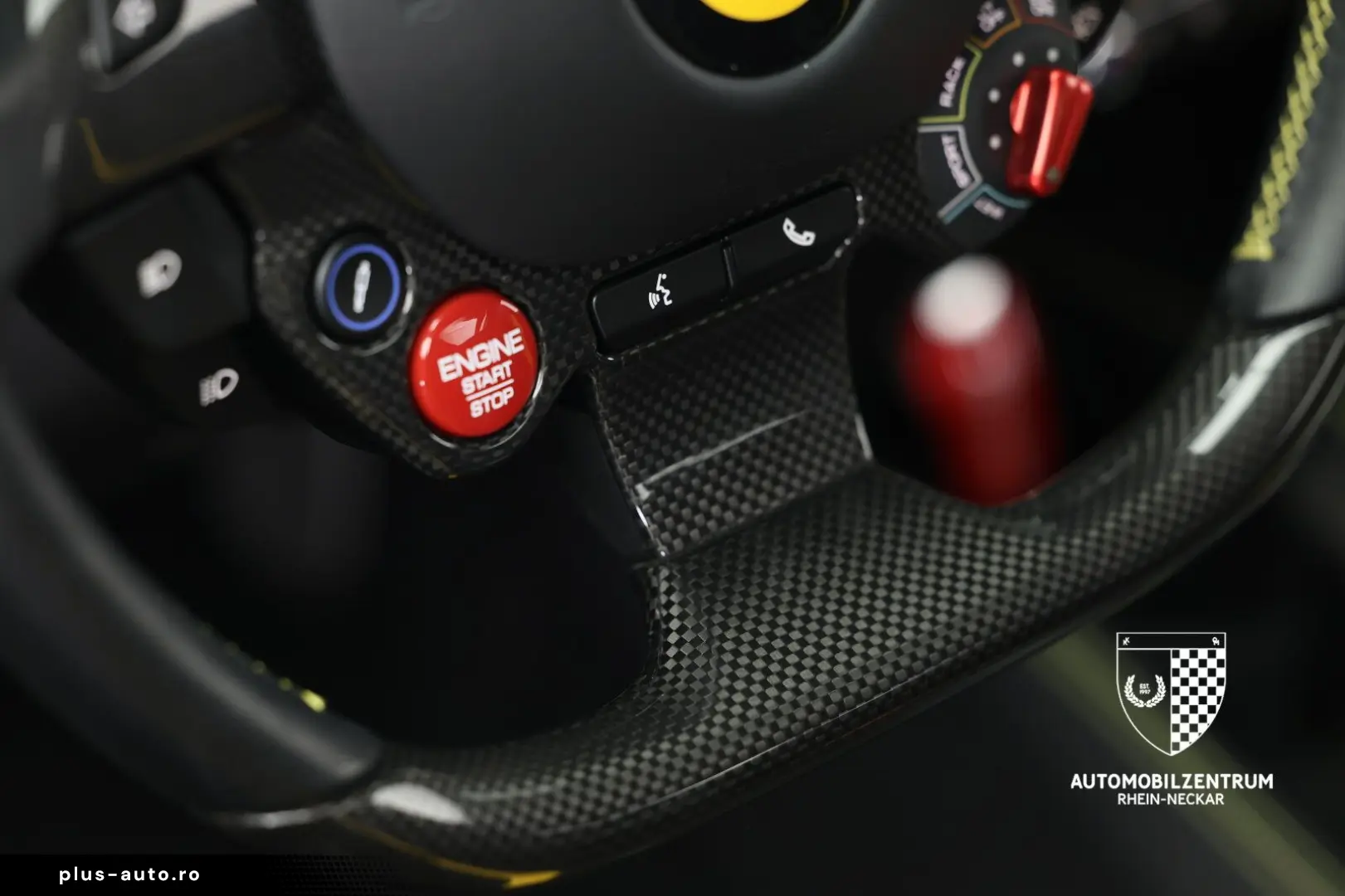 FERRARI F8 Tributo FullCarbon RacingSeat Passenger Lift
