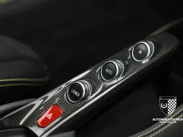 FERRARI F8 Tributo FullCarbon RacingSeat Passenger Lift