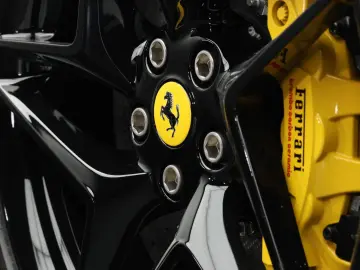 FERRARI F8 Tributo FullCarbon RacingSeat Passenger Lift