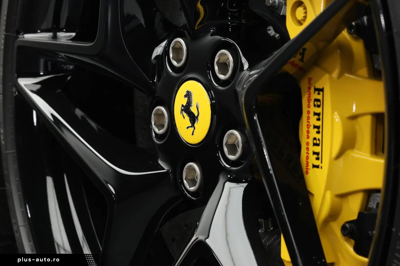 FERRARI F8 Tributo FullCarbon RacingSeat Passenger Lift
