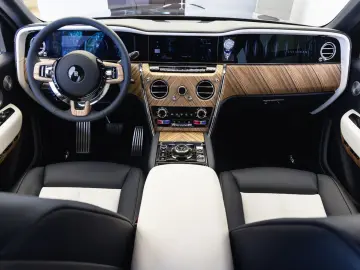 ROLLS ROYCE Cullinan Series II