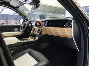ROLLS ROYCE Cullinan Series II