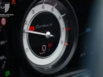 PORSCHE 992 Turbo S Cabrio InnoDrive Sportabgas Burmeste