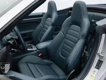 PORSCHE 992 Turbo S Cabrio InnoDrive Sportabgas Burmeste