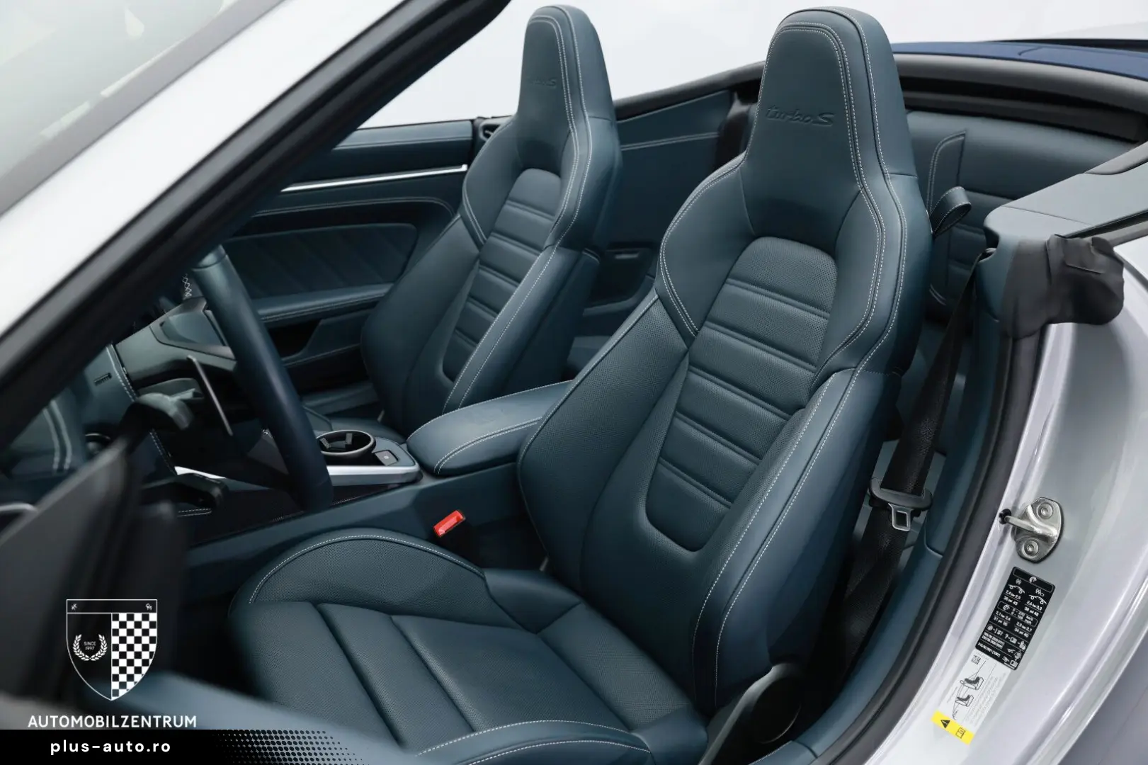 PORSCHE 992 Turbo S Cabrio InnoDrive Sportabgas Burmeste
