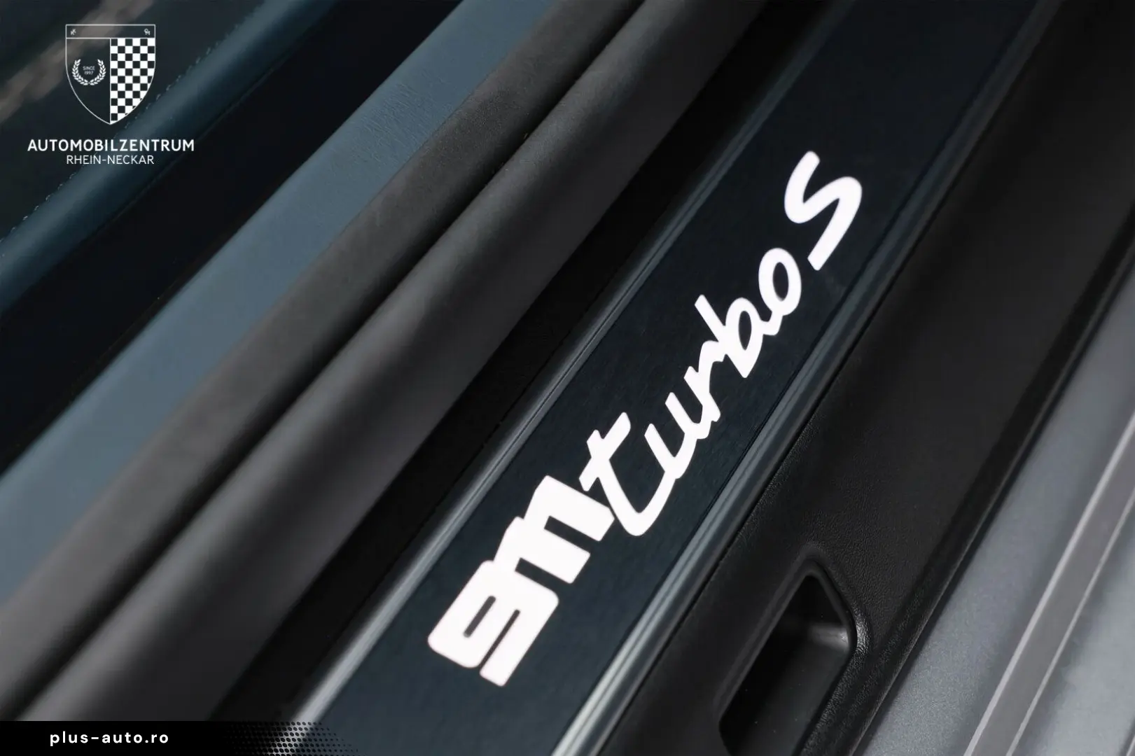 PORSCHE 992 Turbo S Cabrio InnoDrive Sportabgas Burmeste