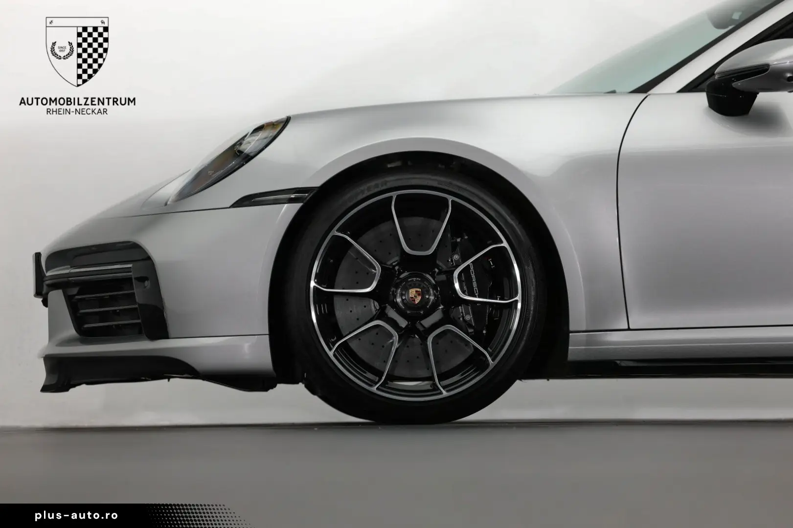 PORSCHE 992 Turbo S Cabrio InnoDrive Sportabgas Burmeste