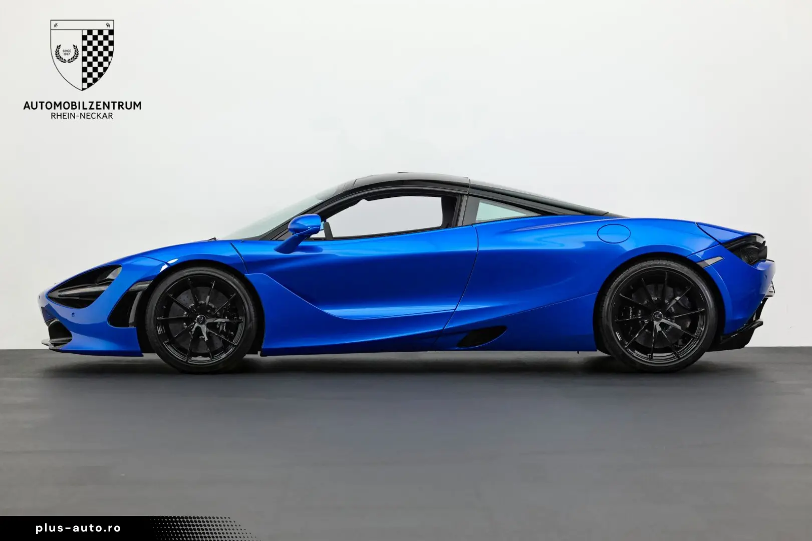 MCLAREN 720S PerformancePlus Black Stealth Carbon Sports