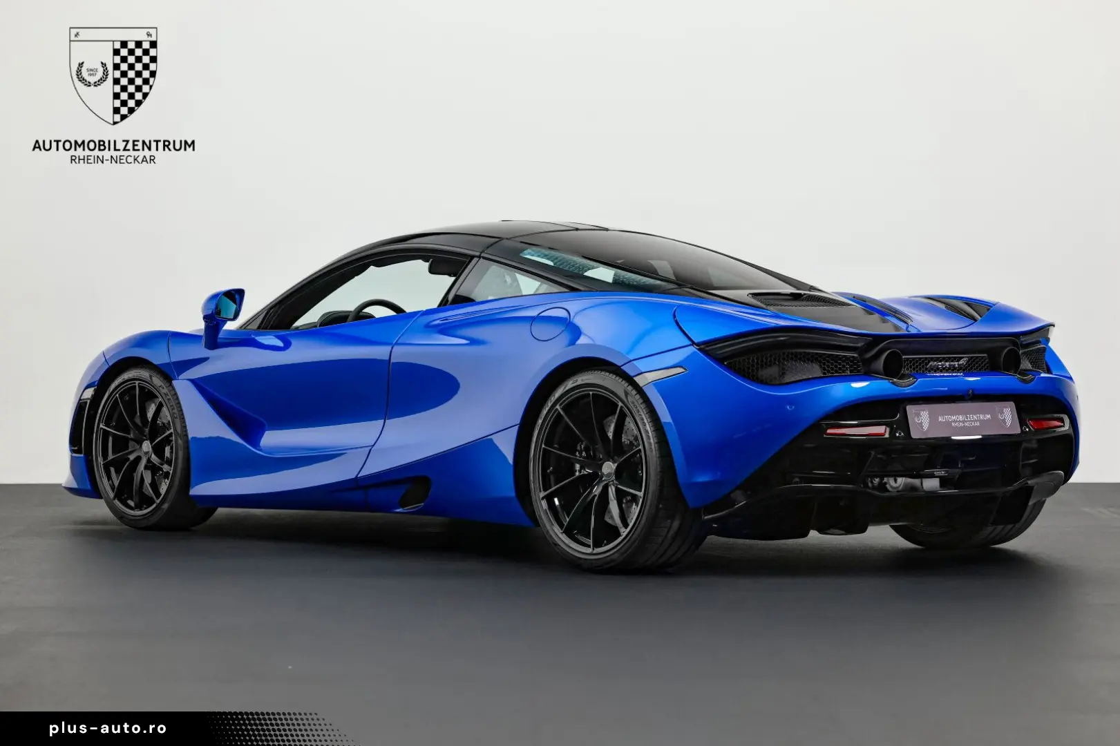 MCLAREN 720S PerformancePlus Black Stealth Carbon Sports