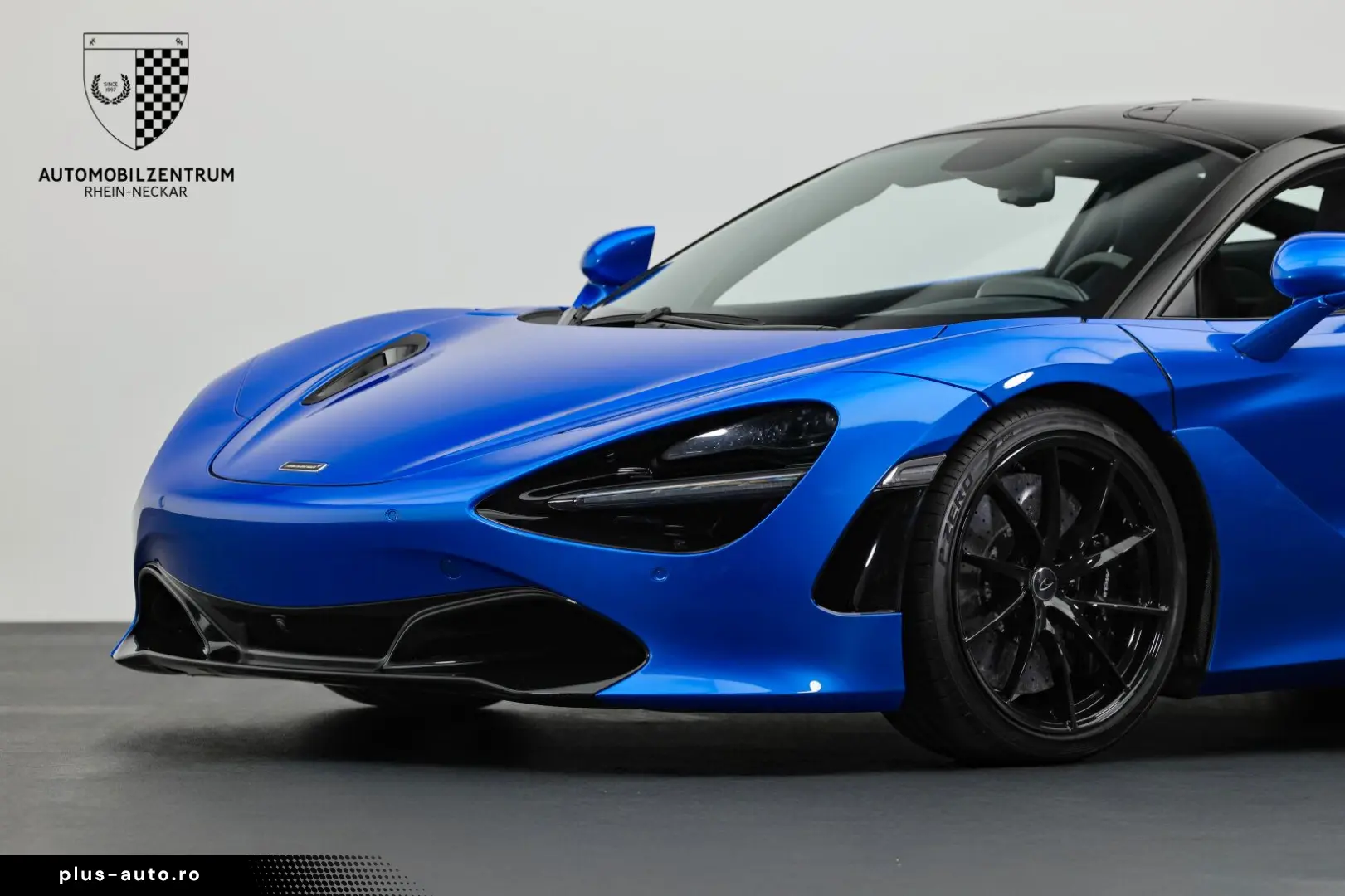MCLAREN 720S PerformancePlus Black Stealth Carbon Sports