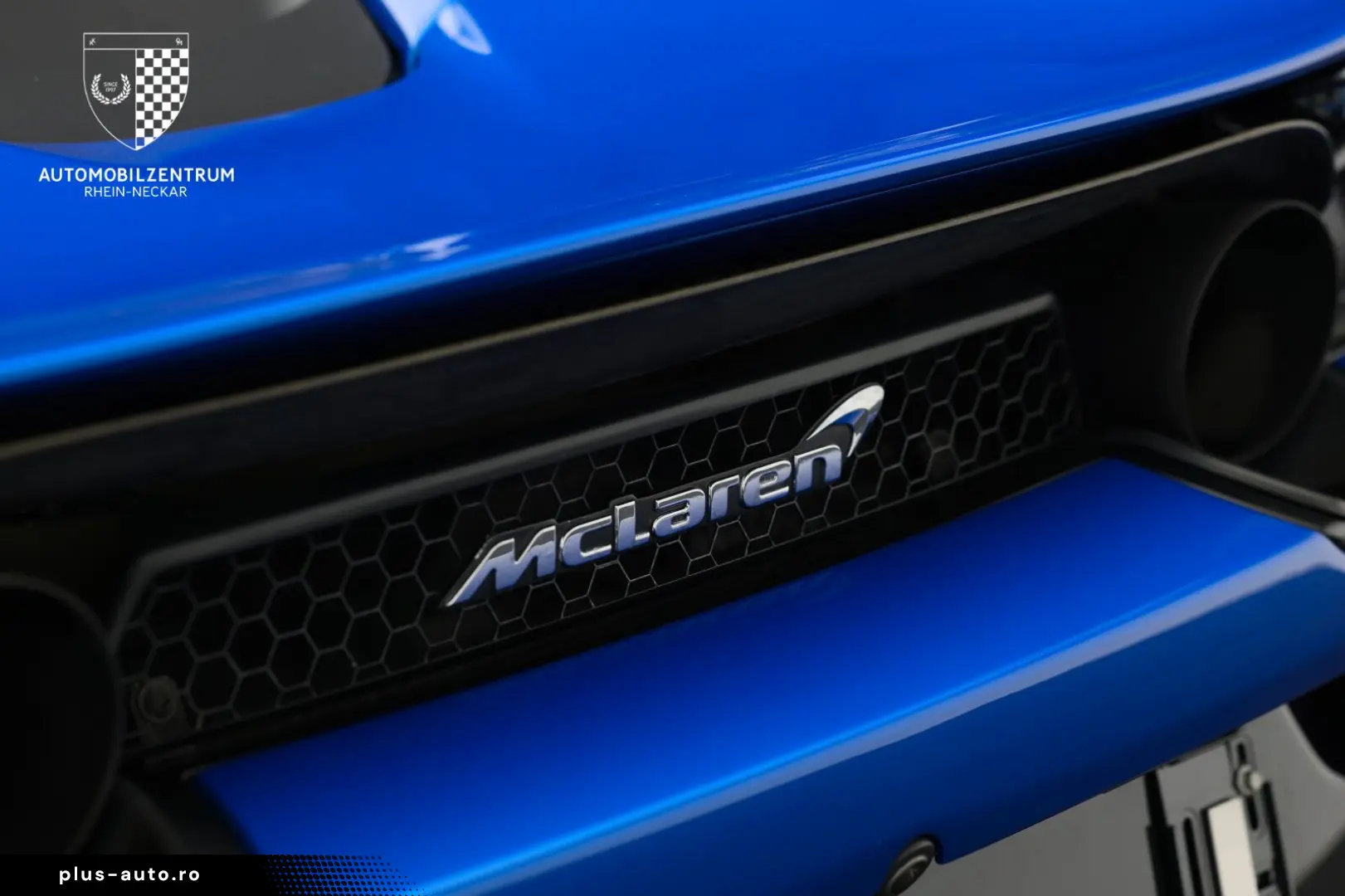 MCLAREN 720S PerformancePlus Black Stealth Carbon Sports