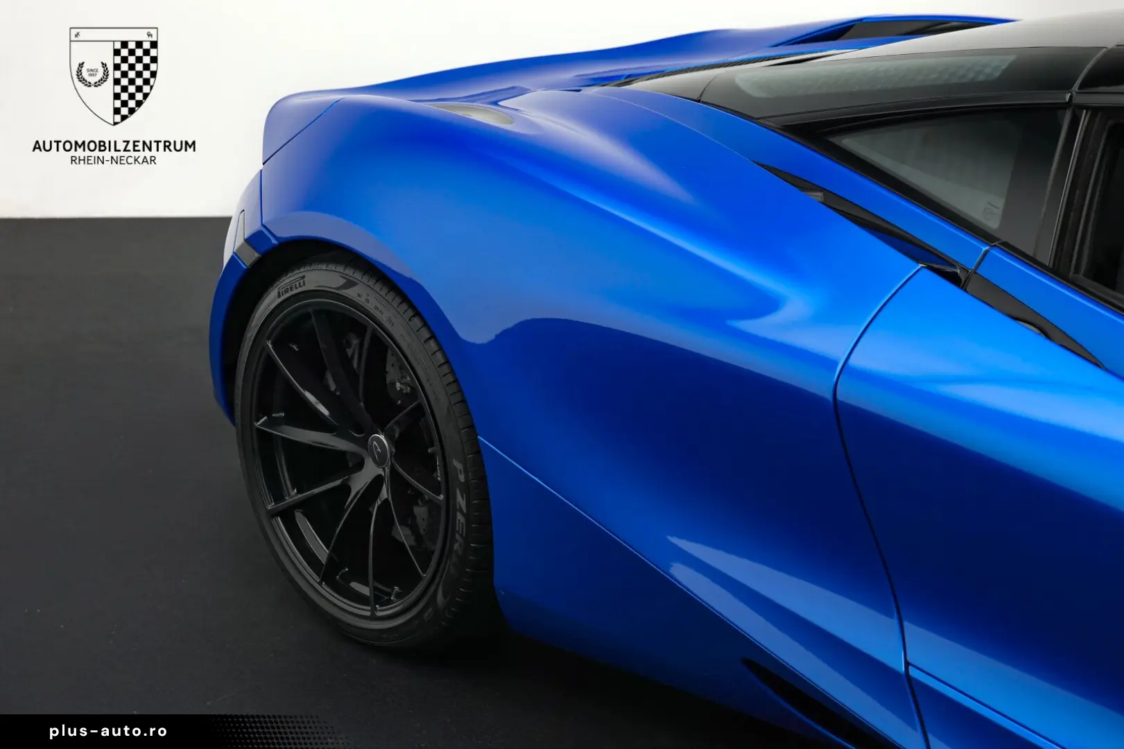 MCLAREN 720S PerformancePlus Black Stealth Carbon Sports