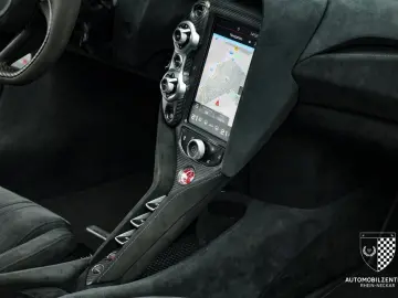 MCLAREN 720S PerformancePlus Black Stealth Carbon Sports