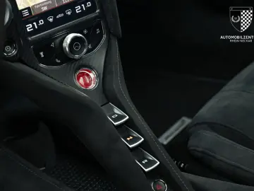 MCLAREN 720S PerformancePlus Black Stealth Carbon Sports