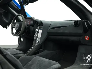MCLAREN 720S PerformancePlus Black Stealth Carbon Sports