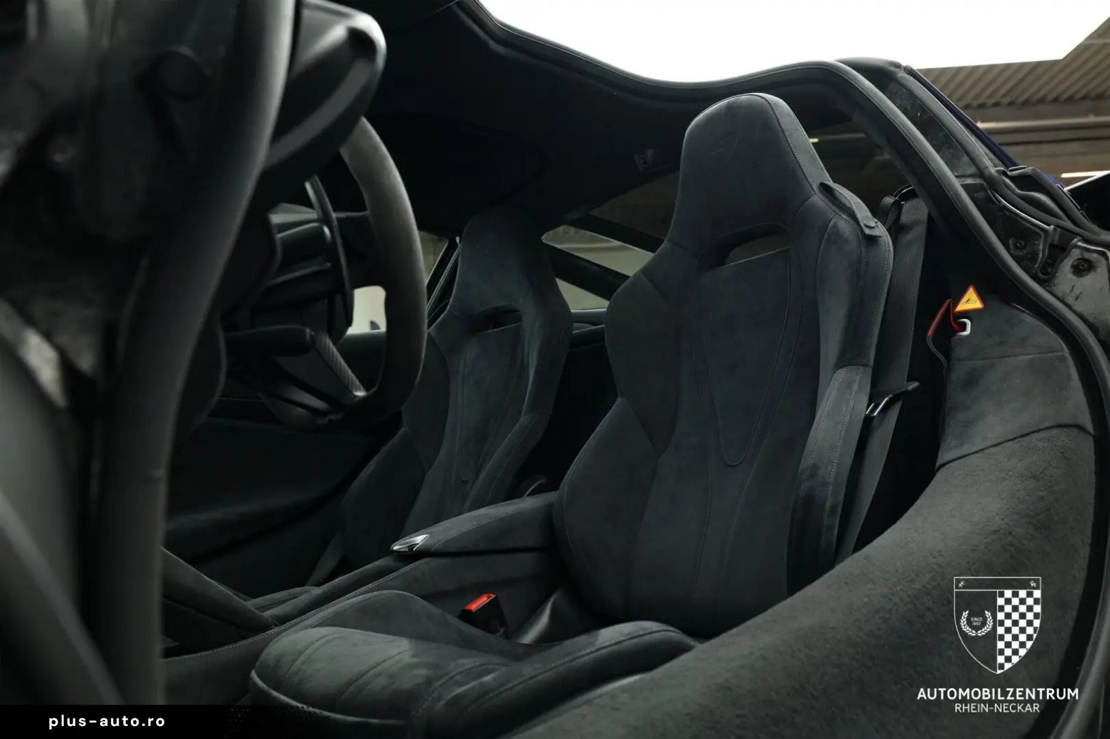 MCLAREN 720S PerformancePlus Black Stealth Carbon Sports