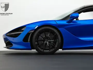 MCLAREN 720S PerformancePlus Black Stealth Carbon Sports