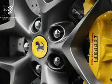 FERRARI Roma FullCarbon ViolaHongkong Passenger JBL
