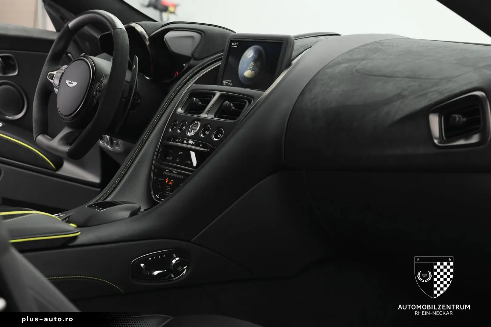 ASTON MARTIN DBS 770 Ultimate 1 of 300 FullCarbon B&O