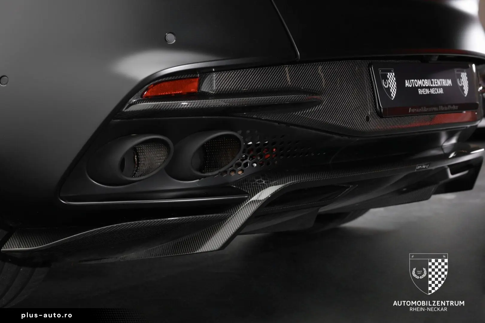ASTON MARTIN DBS 770 Ultimate 1 of 300 FullCarbon B&O