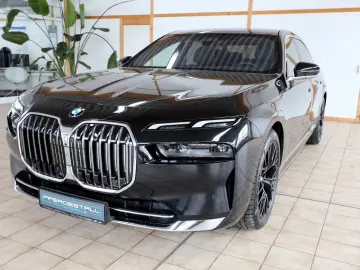 BMW 740d xDrive Massage Sitzlüftung Standheizung