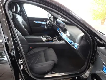 BMW 740d xDrive Massage Sitzlüftung Standheizung