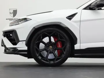 LAMBORGHINI Urus Performante FullCarbon Bang&Olufsen ADAS
