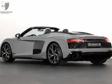 AUDI R8 Spyder Laser Carbon Feinnappa B&O Kamera