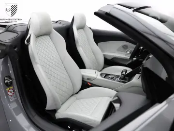 AUDI R8 Spyder Laser Carbon Feinnappa B&O Kamera