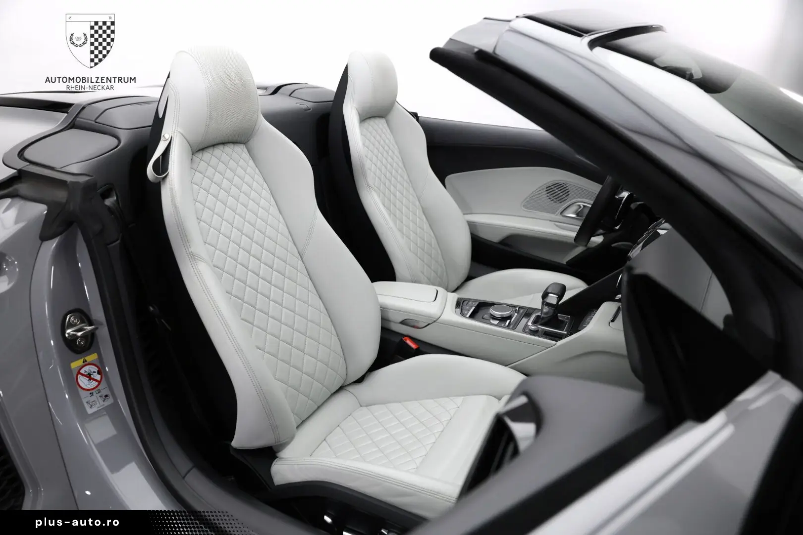 AUDI R8 Spyder Laser Carbon Feinnappa B&O Kamera