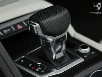 AUDI R8 Spyder Laser Carbon Feinnappa B&O Kamera