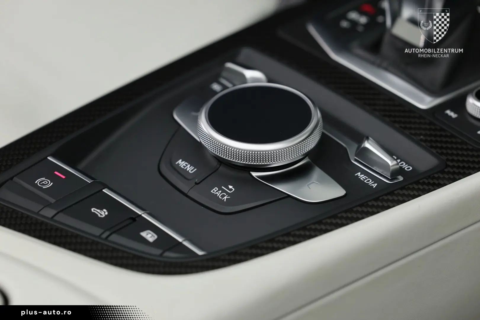 AUDI R8 Spyder Laser Carbon Feinnappa B&O Kamera