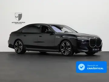 BMW M760 e xDrive Pano Innovation Komfort Iconic
