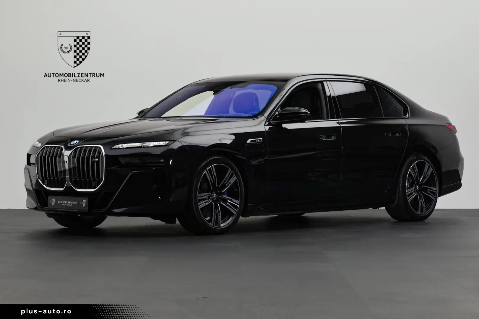 BMW M760 e xDrive Pano Innovation Komfort Iconic
