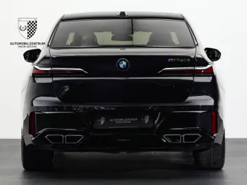 BMW M760 e xDrive Pano Innovation Komfort Iconic