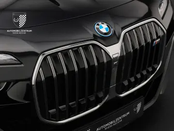 BMW M760 e xDrive Pano Innovation Komfort Iconic