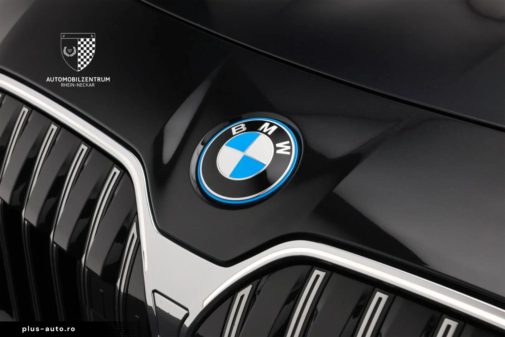 BMW M760 e xDrive Pano Innovation Komfort Iconic