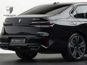 BMW M760 e xDrive Pano Innovation Komfort Iconic