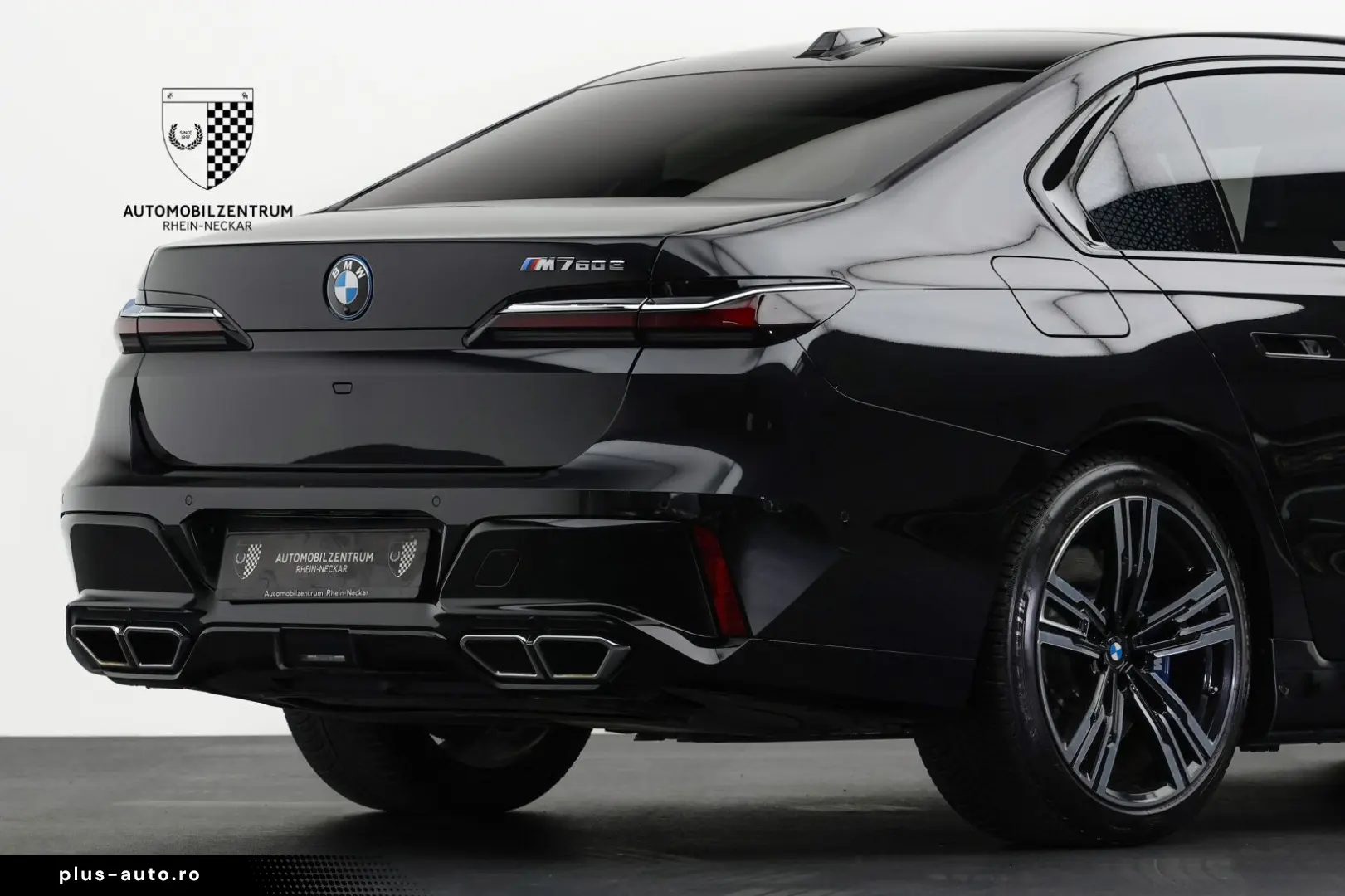 BMW M760 e xDrive Pano Innovation Komfort Iconic