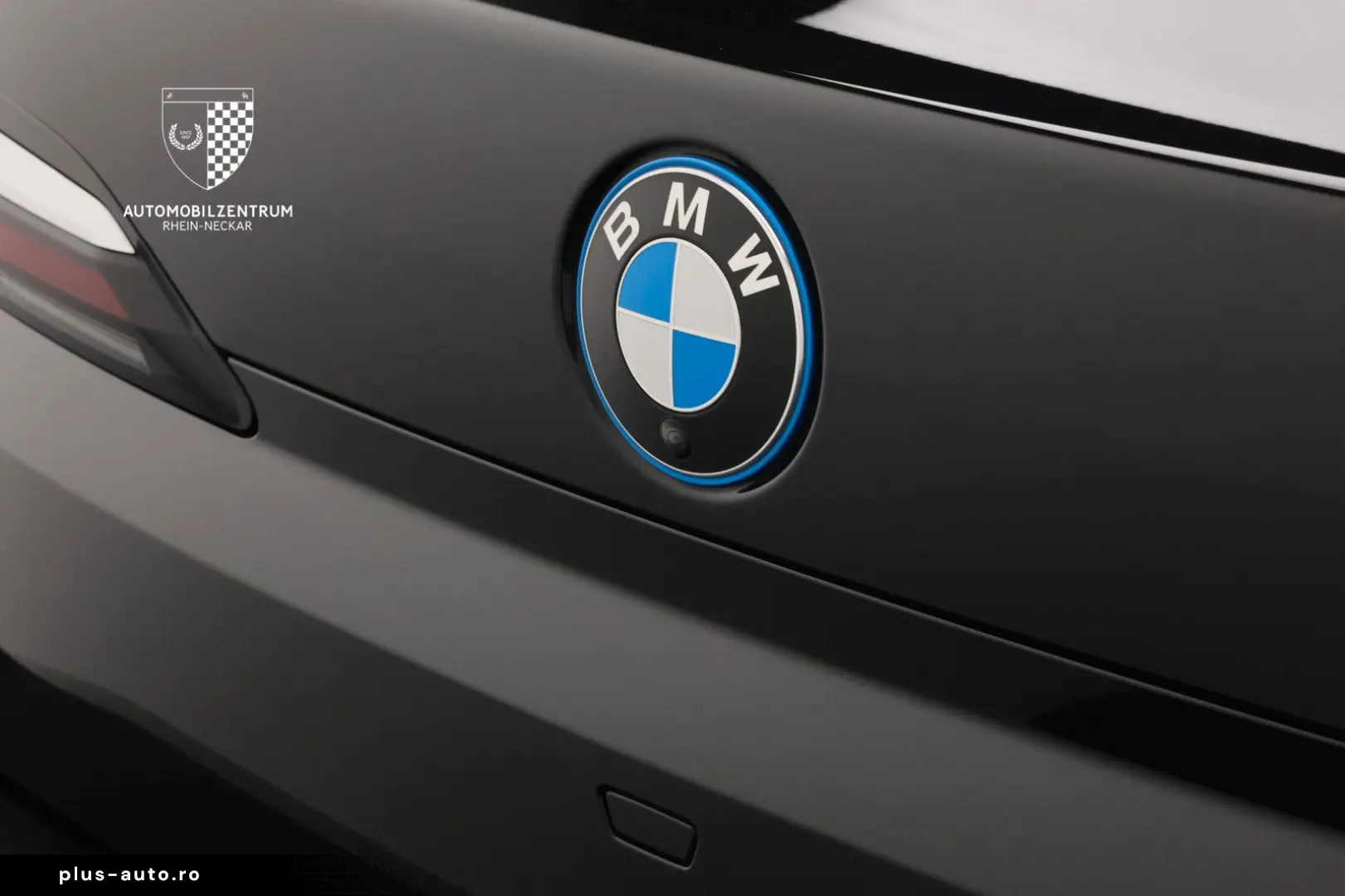 BMW M760 e xDrive Pano Innovation Komfort Iconic
